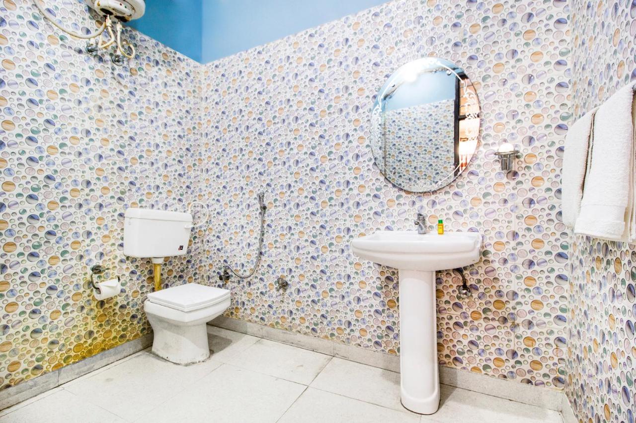 Fabhotel Plus Maniram Palace Agra  Bagian luar foto
