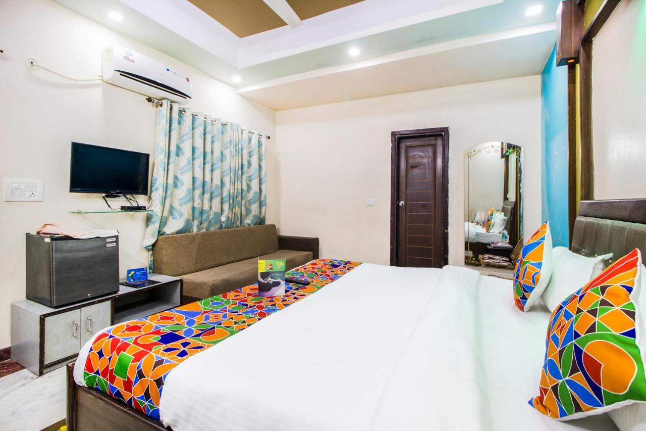 Fabhotel Plus Maniram Palace Agra  Bagian luar foto